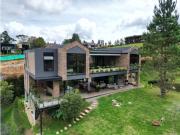 Casa de campo de alto standing de 4 dormitorios en venta...