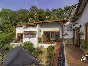 Casa de campo de alto standing de 4 dormitorios en venta...