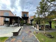 Casa de campo de alto standing de 4 dormitorios en venta...