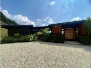 Casa de campo de alto standing de 4 dormitorios en venta...