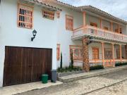 Casa de campo de alto standing de 4 dormitorios en venta...