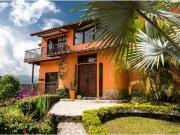 Casa de campo de alto standing de 4 dormitorios en venta...