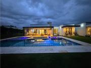 Casa de campo de alto standing de 4 dormitorios en venta...