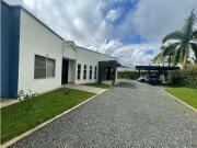 Casa de campo de alto standing de 4 dormitorios en venta...