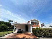 Casa de campo de alto standing de 4 dormitorios en venta...
