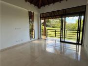 Casa de campo de alto standing de 4 dormitorios en venta...