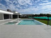 Casa de campo de alto standing de 4 dormitorios en venta...