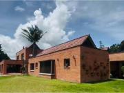 Casa de campo de alto standing de 4 dormitorios en venta...