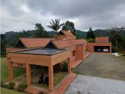 Casa de campo de alto standing de 4 dormitorios en venta...