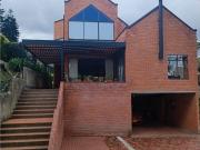 Casa de campo de alto standing de 4 dormitorios en venta...