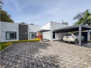 Casa de campo de alto standing de 4 dormitorios en venta...