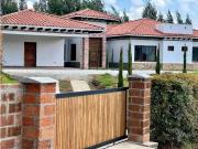 Casa de campo de alto standing de 4 dormitorios en venta...