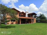 Casa de campo de alto standing de 4 dormitorios en venta...