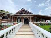 Casa de campo de alto standing de 5 dormitorios en...