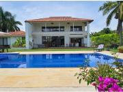 Casa de campo de alto standing de 5 dormitorios en...