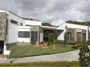 Casa de campo de alto standing de 5 dormitorios en venta...