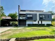 Casa de campo de alto standing de 5 dormitorios en venta...