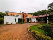 Casa de campo de alto standing de 5 dormitorios en venta...