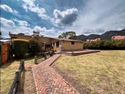 Casa de campo de alto standing de 5 dormitorios en venta...