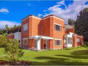 Casa de campo de alto standing de 5 dormitorios en venta...