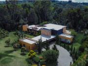 Casa de campo de alto standing de 5 dormitorios en venta...