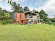 Casa de campo de alto standing de 5 dormitorios en venta...