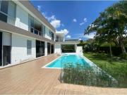 Casa de campo de alto standing de 5 dormitorios en venta...