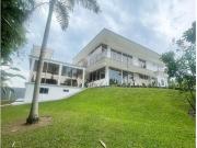 Casa de campo de alto standing de 5 dormitorios en venta...