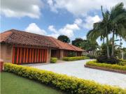Casa de campo de alto standing de 5 dormitorios en venta...