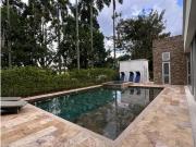 Casa de campo de alto standing de 5 dormitorios en venta...