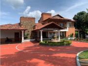 Casa de campo de alto standing de 5 dormitorios en venta...