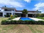 Casa de campo de alto standing de 5 dormitorios en venta...