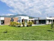 Casa de campo de alto standing de 5 dormitorios en venta...