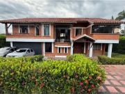 Casa de campo de alto standing de 5 dormitorios en venta...
