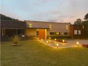 Casa de campo de alto standing de 5 dormitorios en venta...