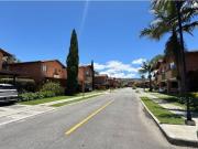 Casa de campo de alto standing de 5 dormitorios en venta...