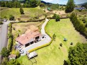 Casa de campo de alto standing de 5 dormitorios en venta...