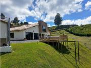 Casa de campo de alto standing de 5 dormitorios en venta...