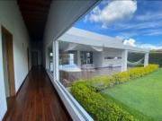 Casa de campo de alto standing de 5 dormitorios en venta...
