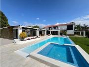 Casa de campo de alto standing de 6 dormitorios en venta...