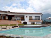 Casa de campo de alto standing de 6 dormitorios en venta...