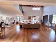 Casa de campo de alto standing de 6 dormitorios en venta...