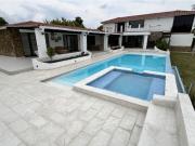 Casa de campo de alto standing de 6 dormitorios en venta...