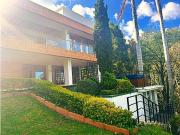 Casa de campo de alto standing de 6 dormitorios en venta...