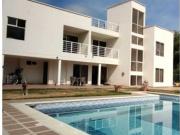 Casa de campo de alto standing de 6 dormitorios en venta...