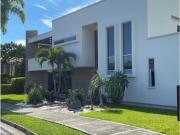 Casa de campo de alto standing de 6 dormitorios en venta...