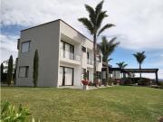 Casa de campo de alto standing de 6 dormitorios en venta...