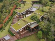 Casa de campo de alto standing de 6 dormitorios en venta...