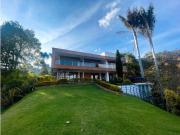 Casa de campo de alto standing de 6 dormitorios en venta...