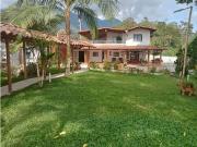 Casa de campo de alto standing de 7 dormitorios en venta...